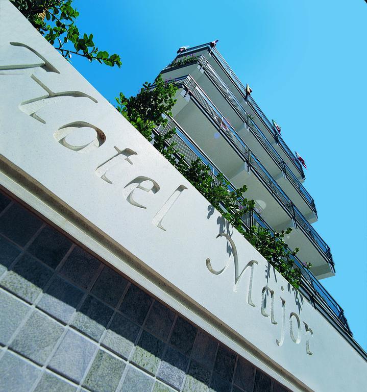 Hotel Major Католика Екстериор снимка